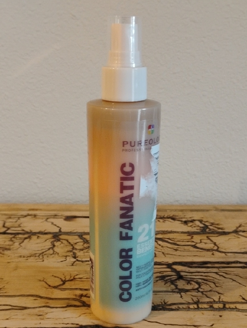 Pureology Color Fanatic Leave In Spray 21 Essential Benefits - Picture 2 of 3